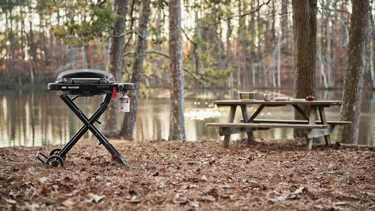 Barbacoa de gas Weber Traveler® Compact, Negro (1500557)