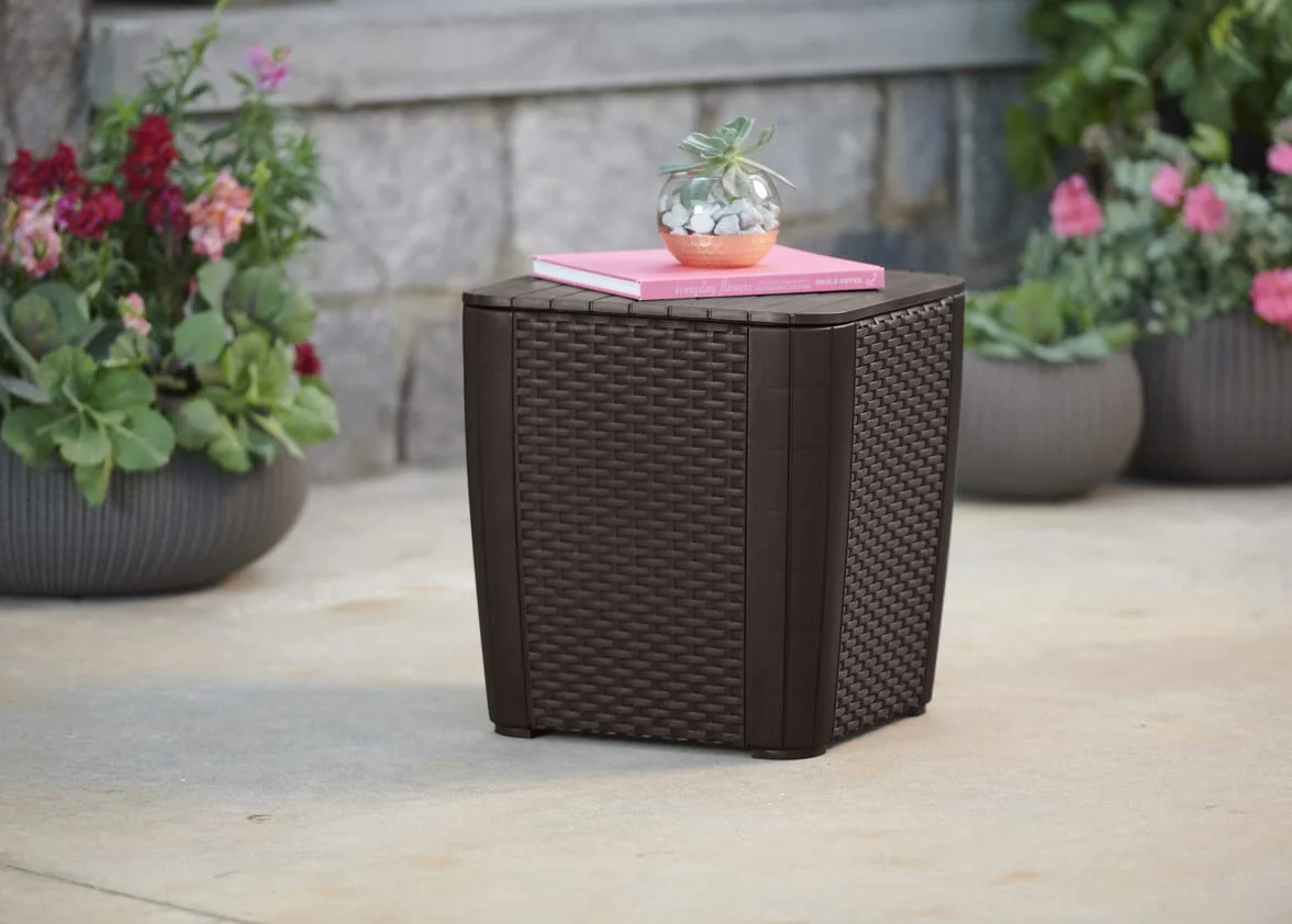 Allibert by Keter Luzon Flat Wicker - Mesa de jardín (Grafito, Tapa extraíble, con Espacio de Almacenamiento, plástico, Aspecto de ratán Plano)