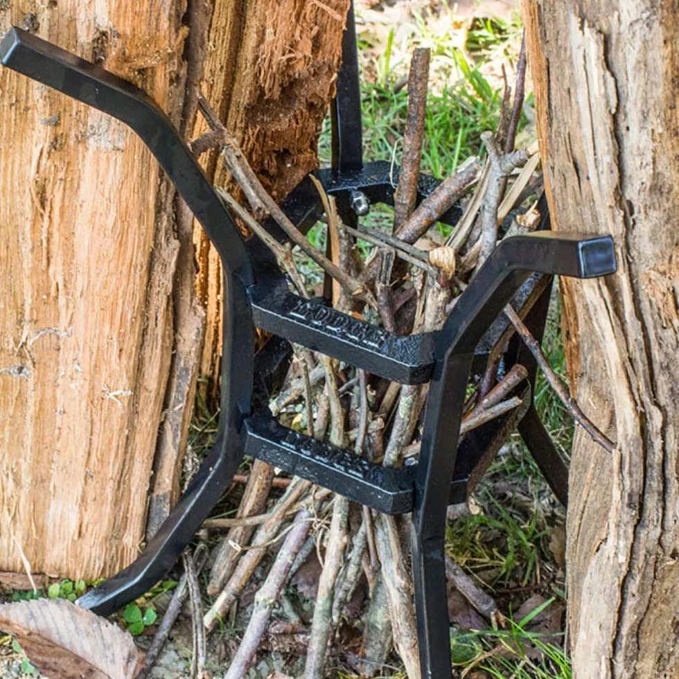 Lodge Fire and Cook Stand, negro, 8 pulgadas