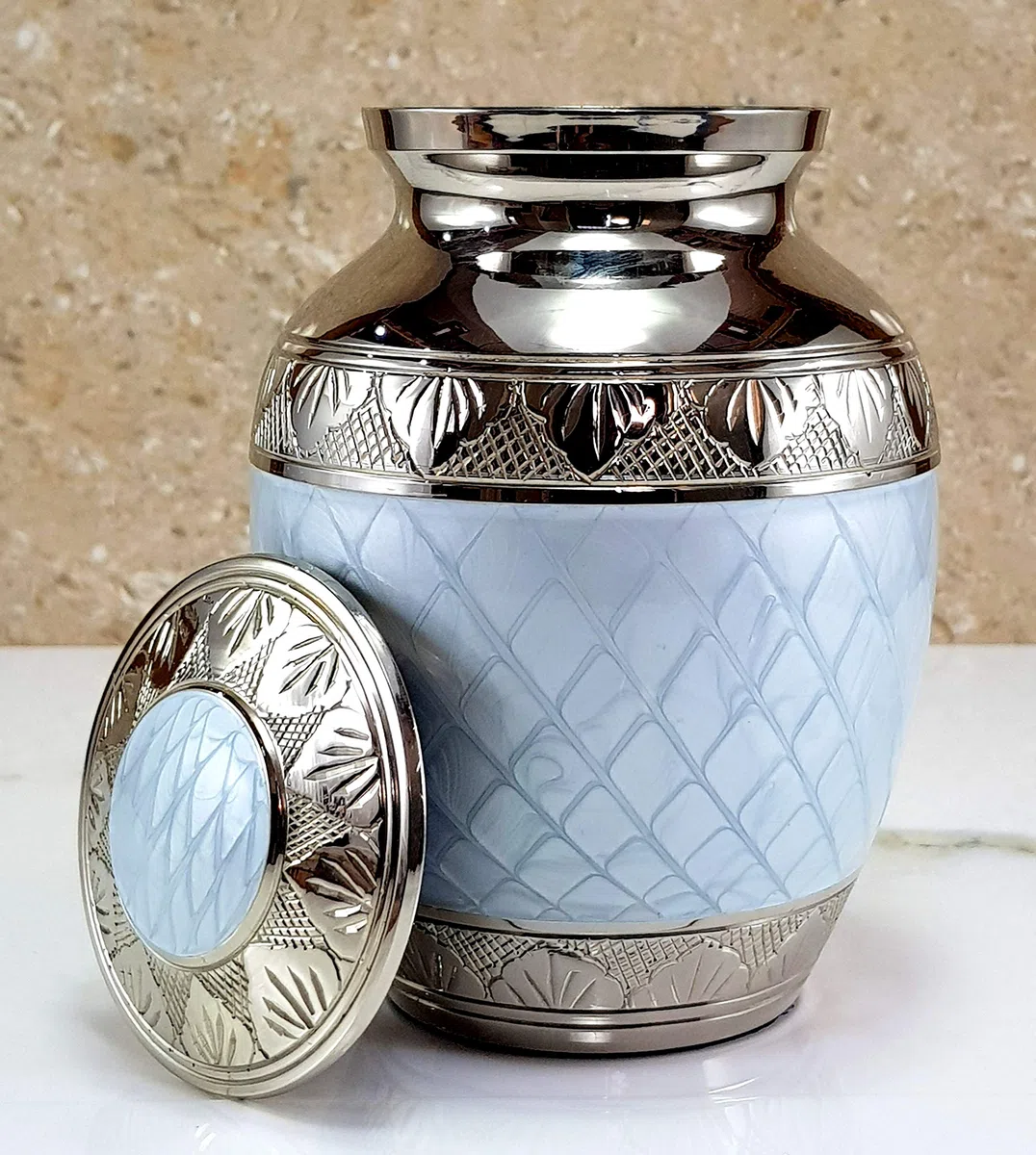eSplanade Tarro Conmemorativo de Urna de Cremación de Metal, Tamaño Mediano para Entierro de Cenizas Funerarias, Grabado, Azul, 6 Pulgadas